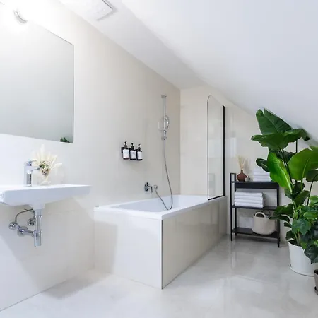 Apartment Turnkey I Republic Square *