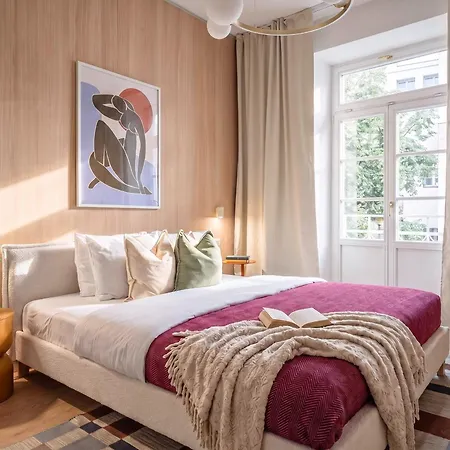 Apartment Turnkey I Republic Square Prague