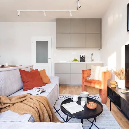 Turnkey I Republic Square Apartment *