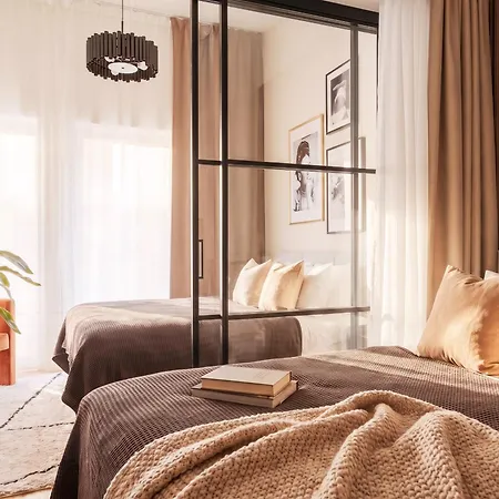Apartment Turnkey I Republic Square Prague