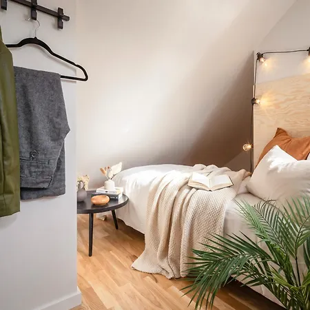 Turnkey I Republic Square Apartment