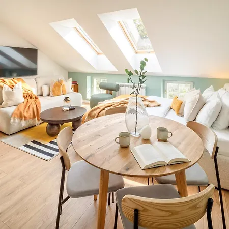 Apartment Turnkey I Republic Square *