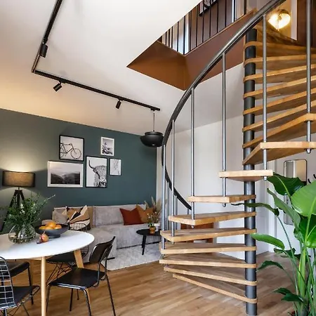 Turnkey I Republic Square Apartment