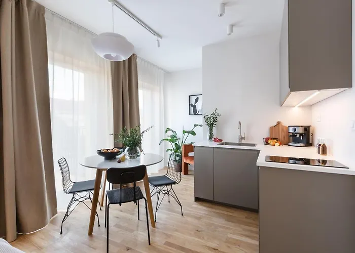 Turnkey I Republic Square Apartament Praga